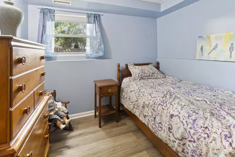 Bedroom - 1220 Old Mill Ln, Algonquin, IL 60102 photo 4 of 4