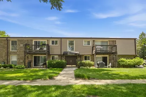 330 N Carter St #103, Palatine, IL 60067
