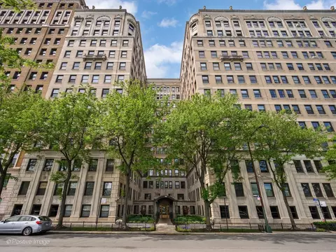 3520 N Lake Shore Dr #6N, Chicago, IL 60657