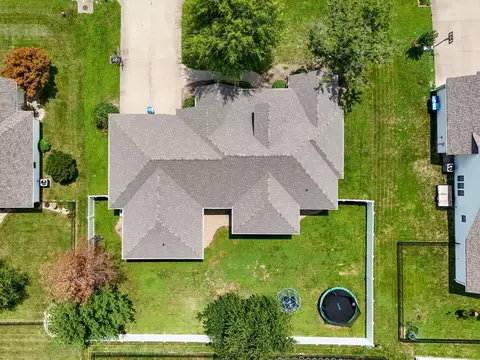 View/Area - 1104 Daybreak Dr, Marion, IL 62959 photo 1 of 6