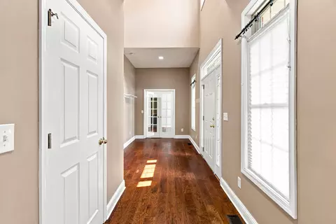 Entry Way - 1104 Daybreak Dr, Marion, IL 62959 photo 2 of 2