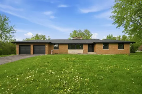 27637 Vista Ln, Barrington, IL 60010