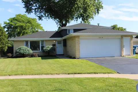 5554 Linder Ct, Crestwood, IL 60418