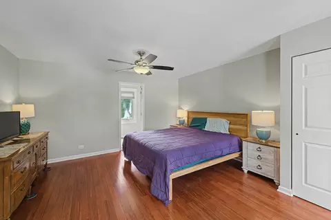 Bedroom - 5091 Chambers Dr, Hoffman Estates, IL 60010 photo 3 of 3