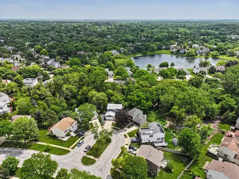 View/Area - 5091 Chambers Dr, Hoffman Estates, IL 60010 photo 2 of 3