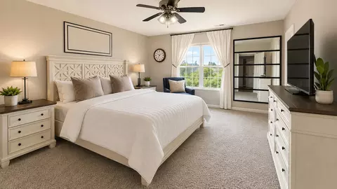 Bedroom - 809 Brodhead Dr, Aurora, IL 60504 photo 1 of 3