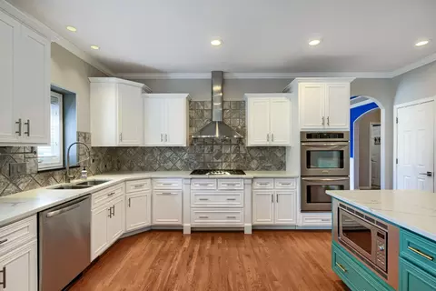 Kitchen - 25315 W Wilson Ct, Plainfield, IL 60586 photo 3 of 4