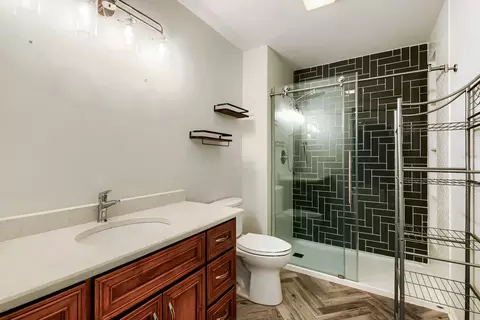 Bath - 25315 W Wilson Ct, Plainfield, IL 60586 photo 4 of 7