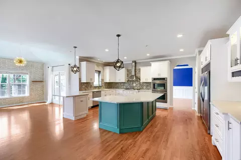 Kitchen - 25315 W Wilson Ct, Plainfield, IL 60586 photo 4 of 4