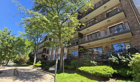 5501 Lincoln Ave #404, Morton Grove, IL 60053