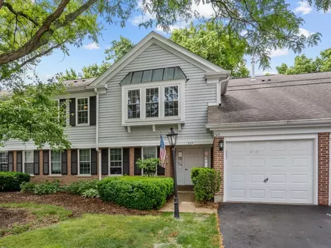 505 Green Bridge Ln #B, Prospect Heights, IL 60070
