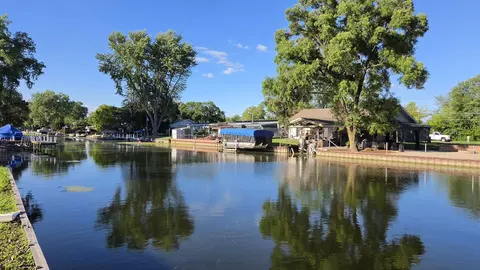 609 Monterrey Ter, Mchenry, IL 60050 photo 3
