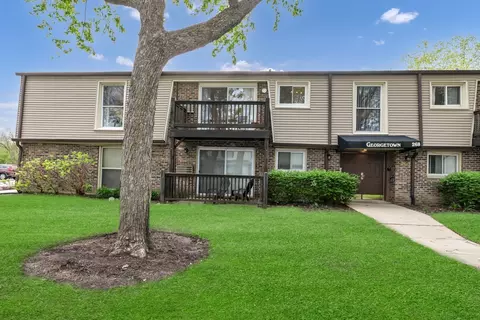 268 N Carter St #201, Palatine, IL 60067