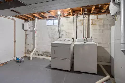 Other - 105 E Lincoln St #D, Normal, IL 61761 photo 2 of 3