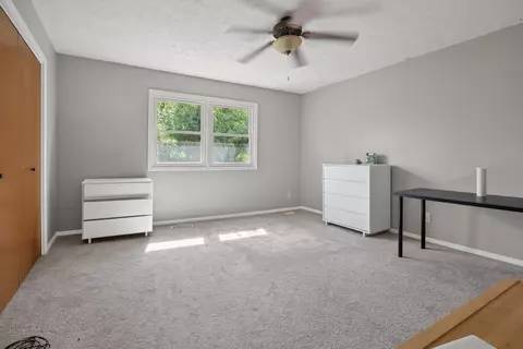 Bedroom - 105 E Lincoln St #D, Normal, IL 61761 photo 3 of 4