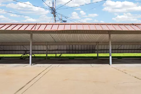 Exterior - 105 E Lincoln St #D, Normal, IL 61761 photo 3 of 3