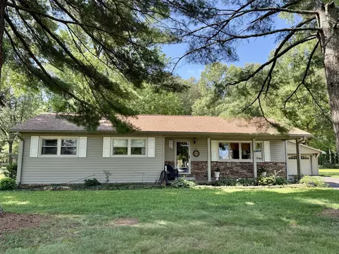 956 Country Club Rd, Metropolis, IL 62960