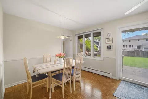 904 Glendale Rd, Glenview, IL 60025 photo 8