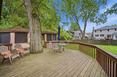 904 Glendale Rd, Glenview, IL 60025 photo 23