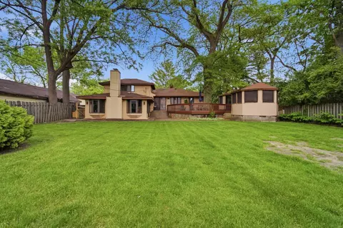 904 Glendale Rd, Glenview, IL 60025 photo 2