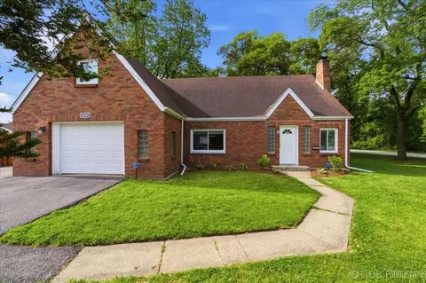 10155 Ivanhoe Ave, Schiller Park, IL 60176