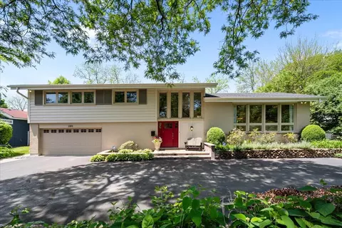 280 Aspen Ln, Highland Park, IL 60035