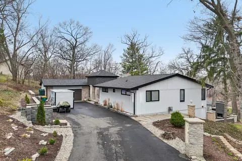 306 Woodlock St, Ingleside, IL 60041
