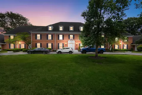 7323 Heritage Ct #1A, Frankfort, IL 60423
