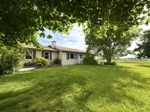 704 Carnahan Rd, Compton, IL 61318