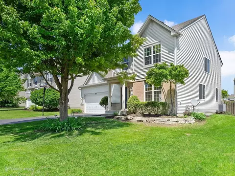 1810 Wild Rose Trl, Joliet, IL 60431