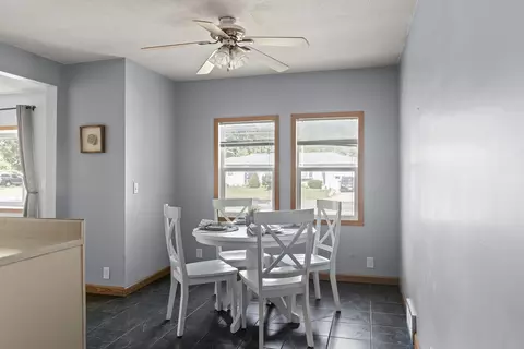 Dining - 317 17th St E, Milan, IL 61264 photo 2 of 2