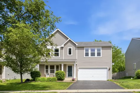 843 Brahms Rd, Volo, IL 60073