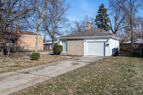 16039 Marion Dr, South Holland, IL 60473