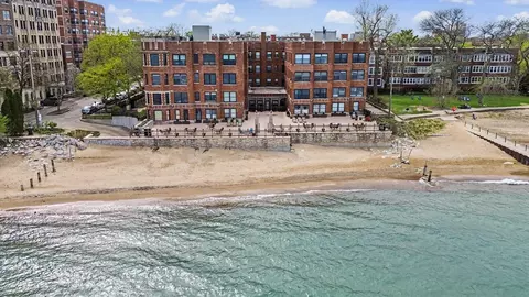 1200 W Sherwin Ave #2K, Chicago, IL 60626