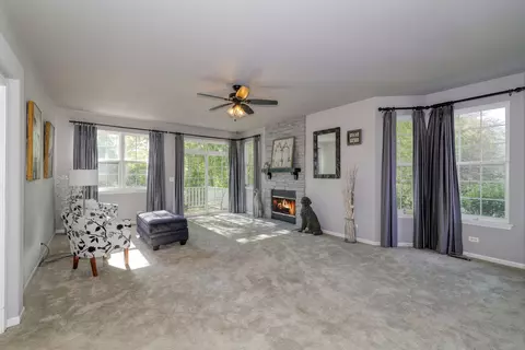 Living - 3009 Talaga Dr, Algonquin, IL 60102 photo 3 of 5