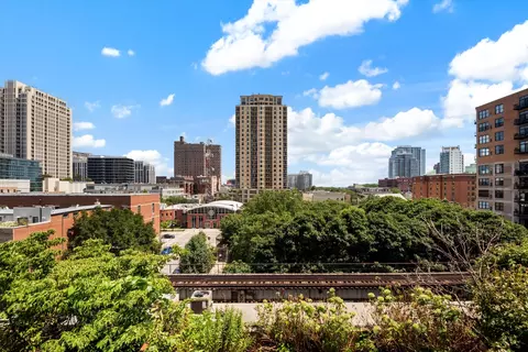 View/Area - 5 E 14th Pl #602, Chicago, IL 60605 photo 1 of 1