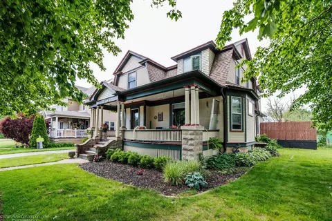 109 W North St, Peotone, IL 60468