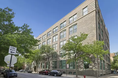 1327 W Washington Blvd #4H, Chicago, IL 60607
