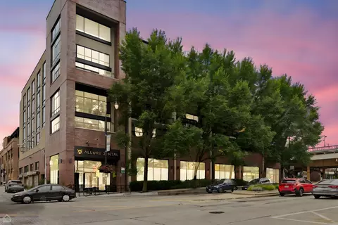 3946 N Ravenswood Ave #603, Chicago, IL 60613