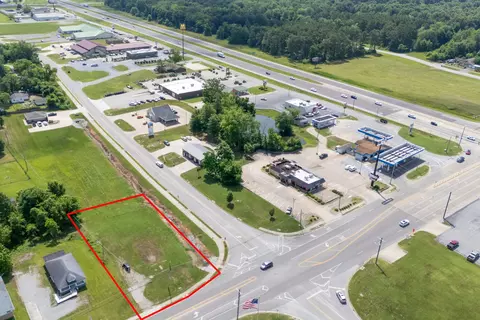 1300 S Division St, Carterville, IL 62918