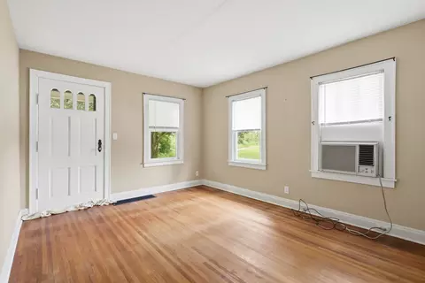 Living - 1302 38th Ave, Moline, IL 61265 photo 1 of 2