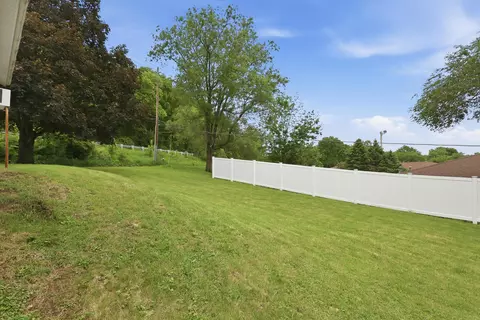 Exterior - 1302 38th Ave, Moline, IL 61265 photo 5 of 6