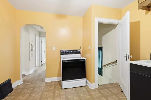 Entry Way - 1302 38th Ave, Moline, IL 61265 photo 1 of 2