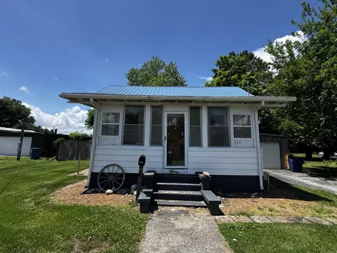 545 N Division St, Du Quoin, IL 62832