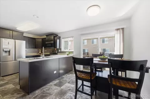 Kitchen - 1668 Ruby Dr, Pingree Grove, IL 60140 photo 3 of 4