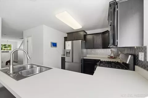 Kitchen - 1668 Ruby Dr, Pingree Grove, IL 60140 photo 4 of 4