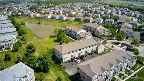 View/Area - 1668 Ruby Dr, Pingree Grove, IL 60140 photo 4 of 5