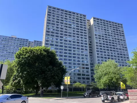 4800 S Lake Park Ave #706A, Chicago, IL 60615
