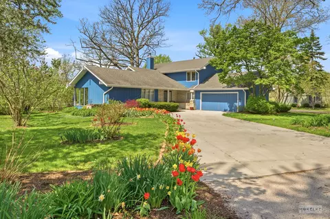 3 S830 Thornapple Tree Rd, Sugar Grove, IL 60554