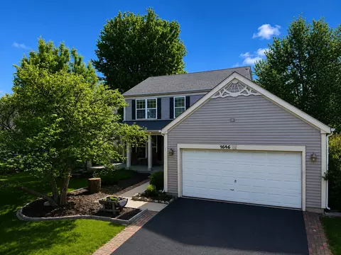 1646 Gleneagle Dr, Carpentersville, IL 60110